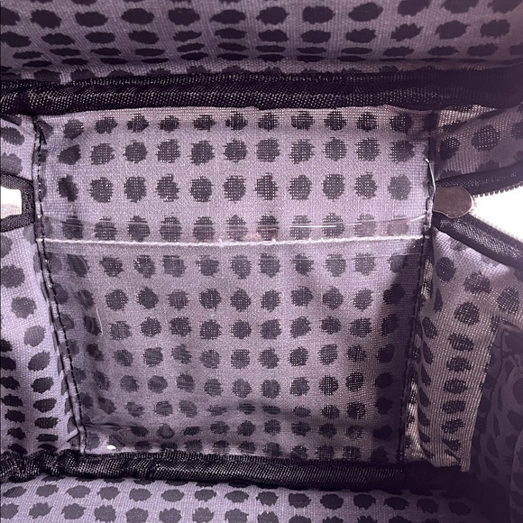 Bella Russo Black White Floral Flower Cosmetic Bag Case NWT - Picture 8 of 13